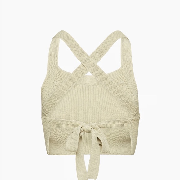 White Aritzia Cayenne Too - Picture 2 of 2